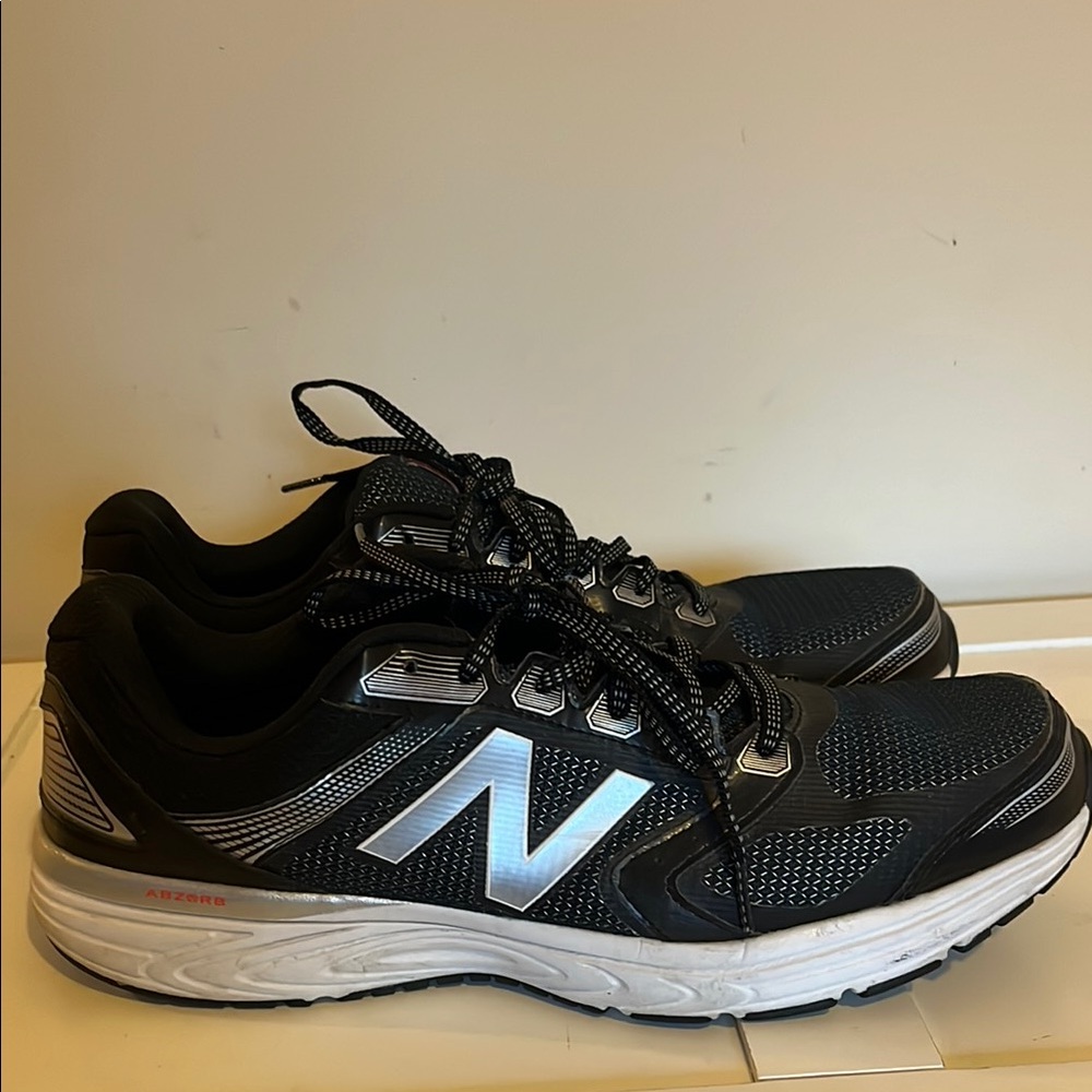 New Balance Men's Black Running Shoes
